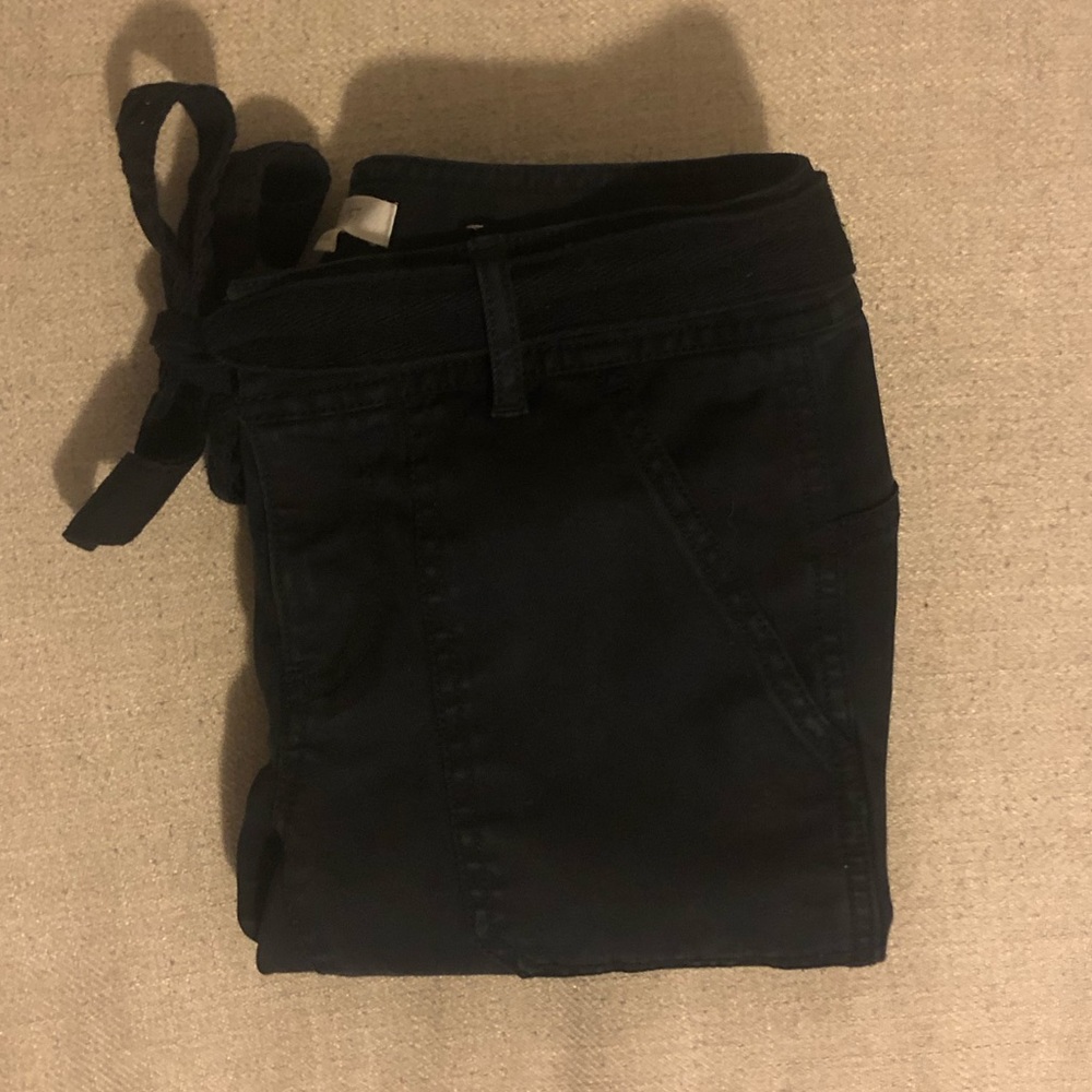 LOFT Black Ankle Cropped Pants